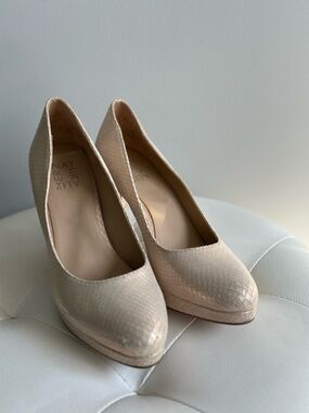 Naturalizer Teresa Textured Champagne Gold Leather Pumps 7.5  - EUC & worn once!